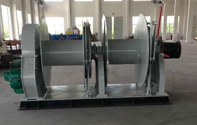 100 KN HYDRAULIC （MULTI-DRUM) MOORING WINCH图3.jpg